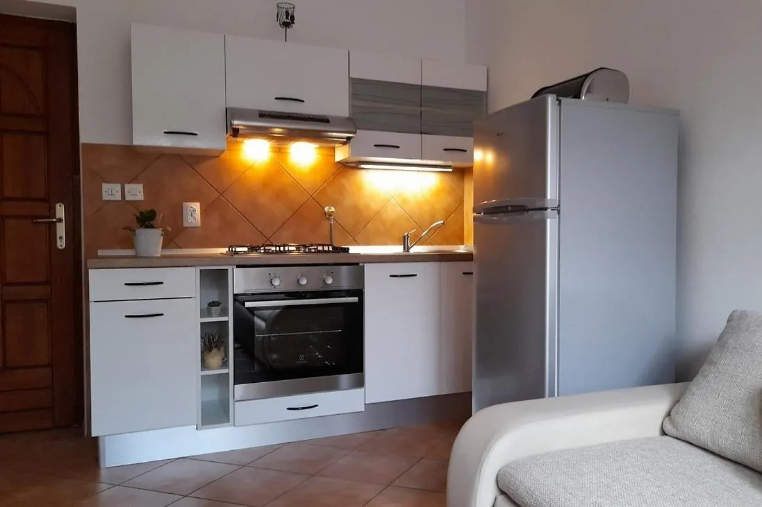 Apartments With A Parking Space Pula - 20673