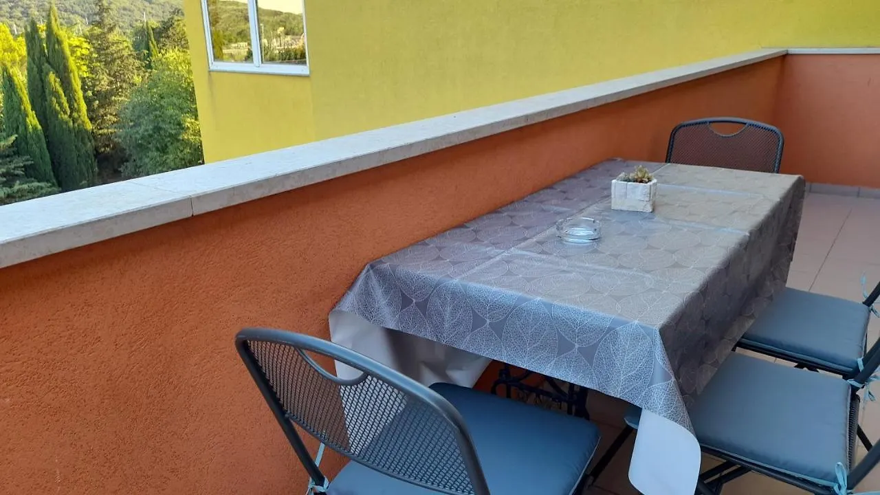 Apartments With A Parking Space Pula - 20673 Croatia