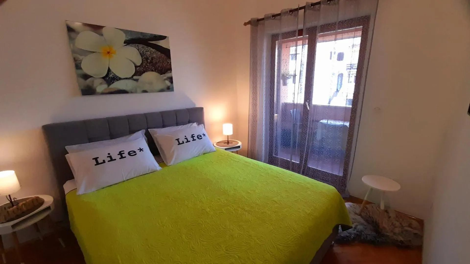 Apartments With A Parking Space Pula - 20673